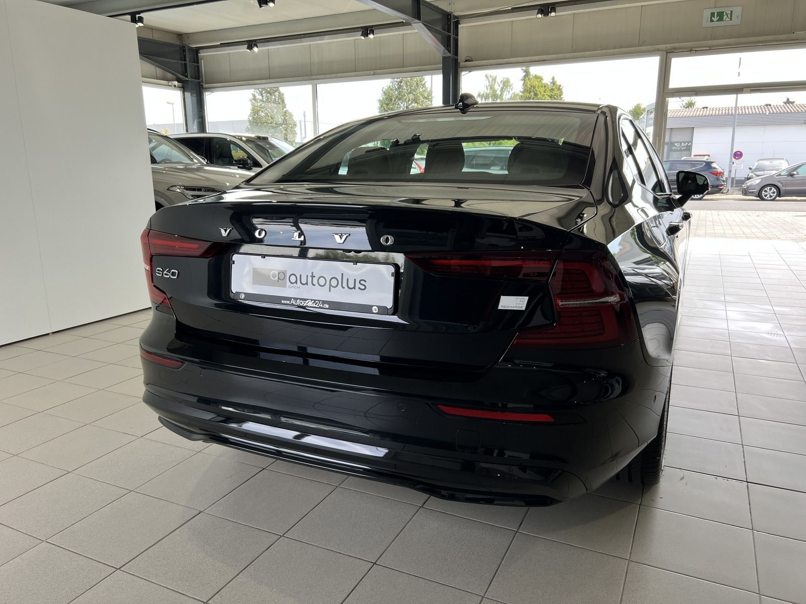 Volvo S60 T8 Ultimate Dark Recharge AWD B&W Massage