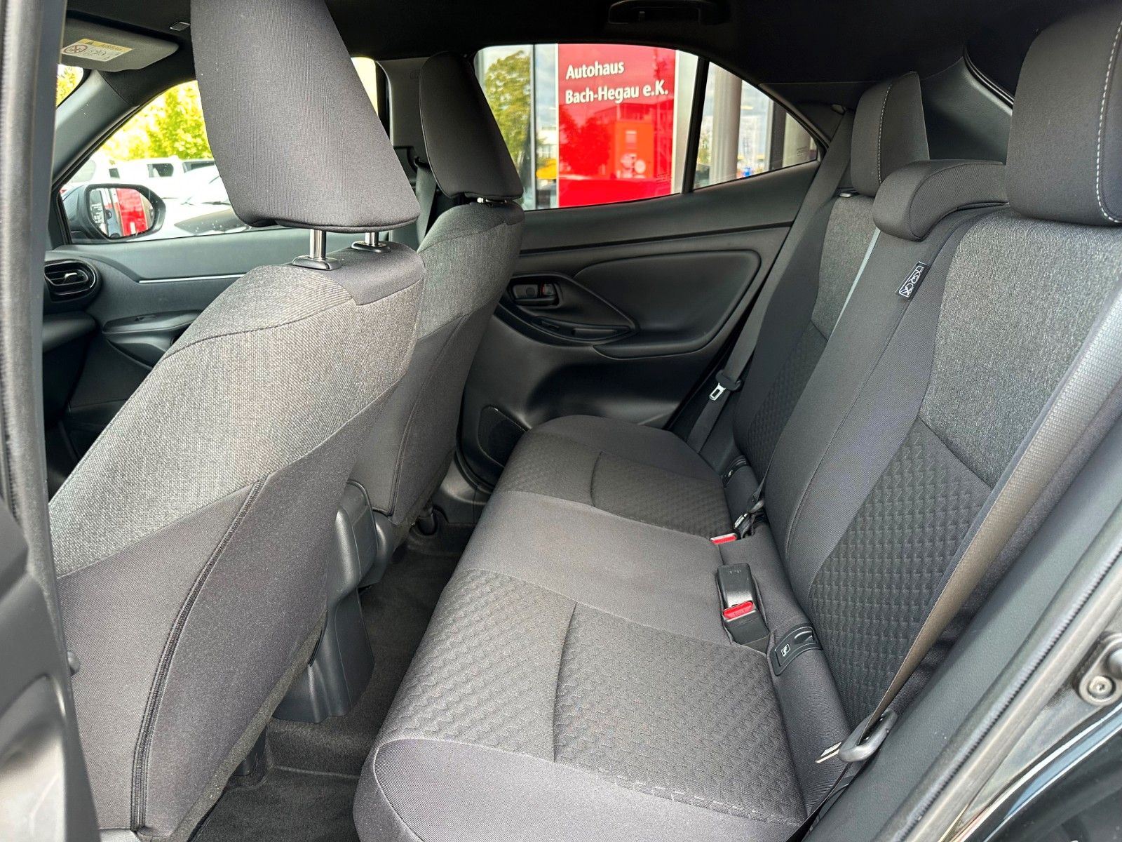 Toyota Yaris Cross Hybrid Team Deutsch. SAFETY+WINTER