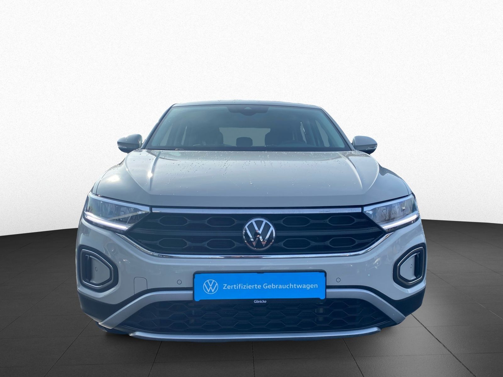 Volkswagen T-Roc 1.0 TSI - Samsaru's Car Outlet