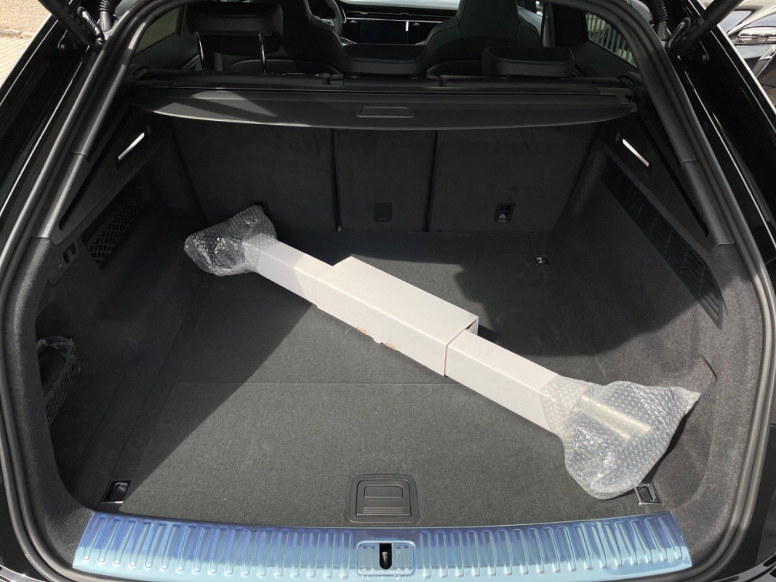 Audi Q8 50 TDI SLine - Samsaru's Car Outlet