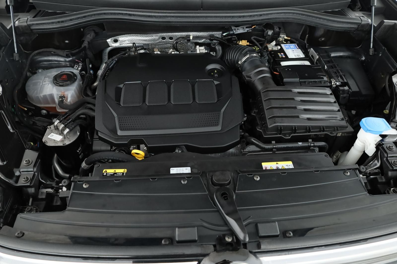Volkswagen Tiguan 2.0 TDI 4M DSG R-Line Leder Pano Navi 360