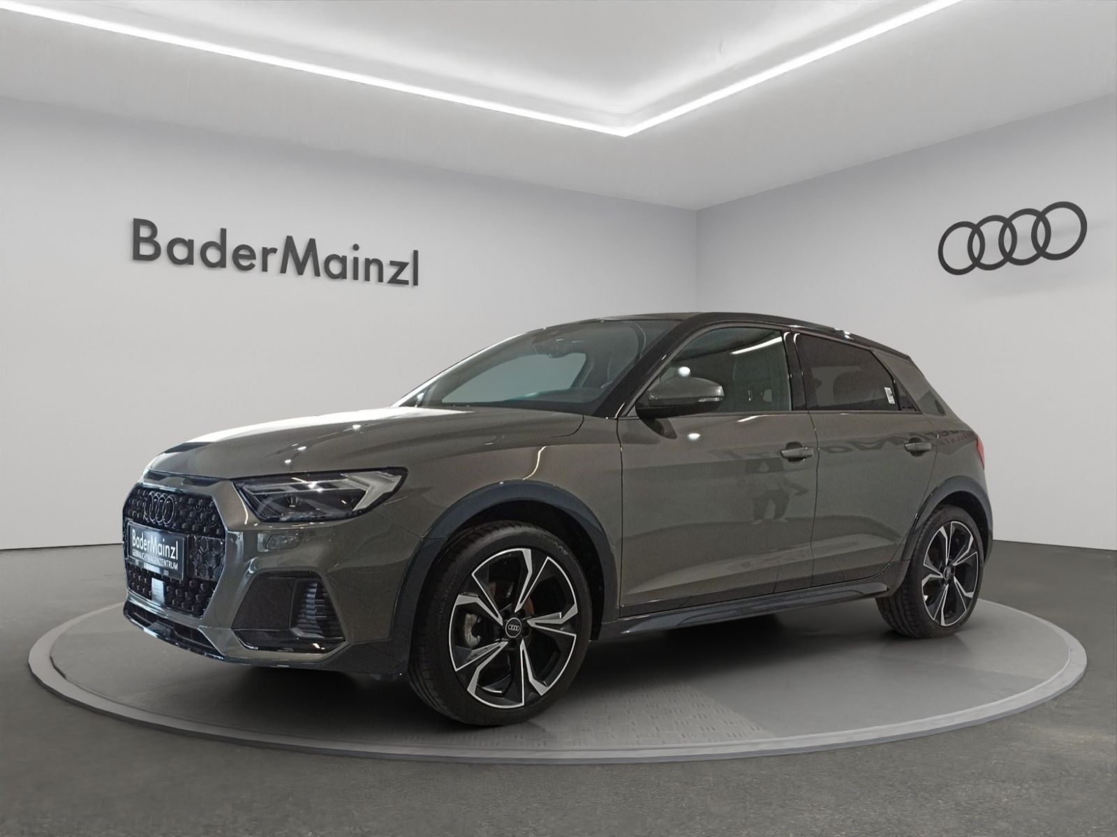 Audi A1 allstreet S tronic - Samsaru's Car Outlet