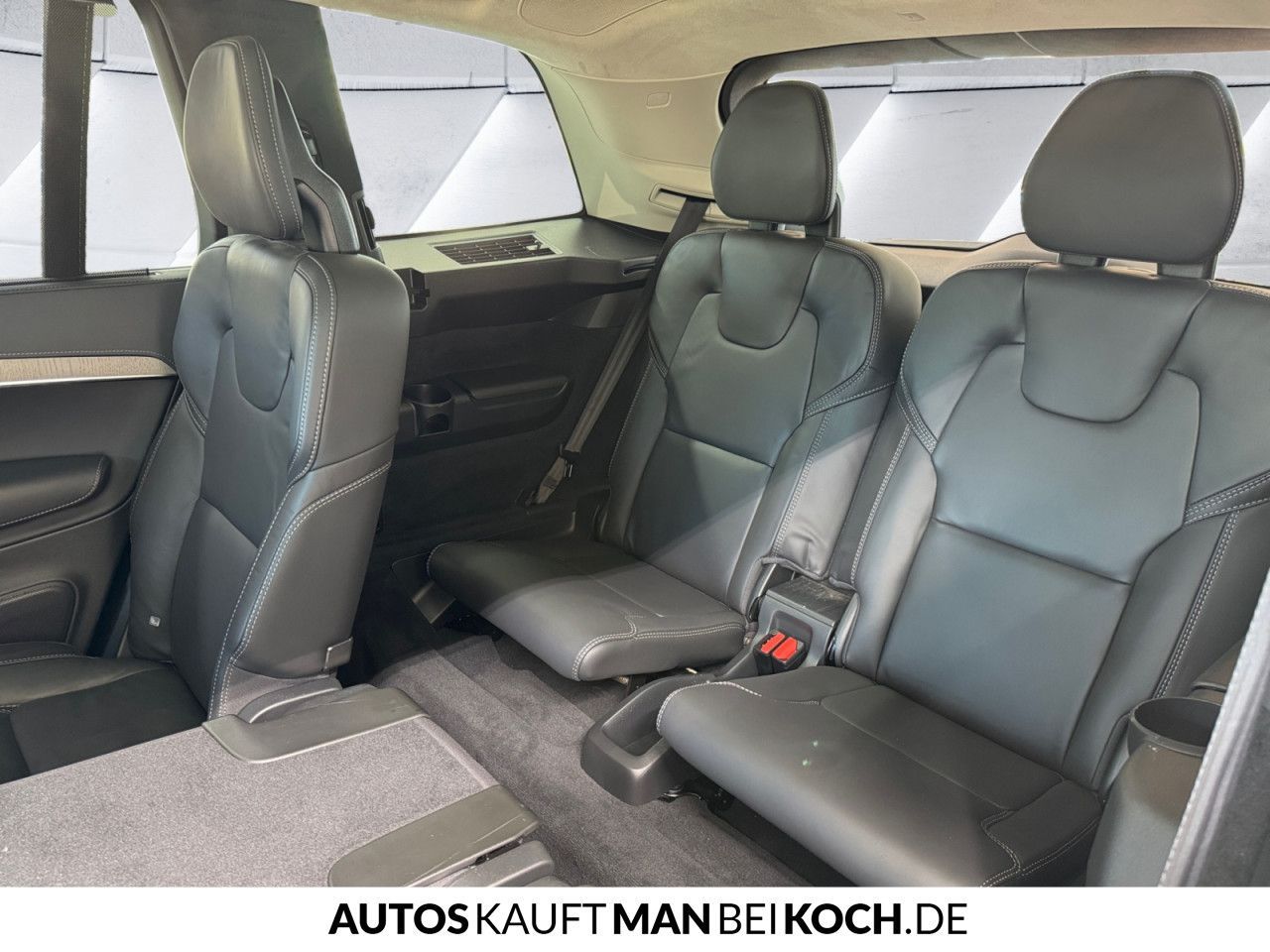 Volvo XC90 T8 Plug-In AWD Ultimate - Samsaru's Car Outlet