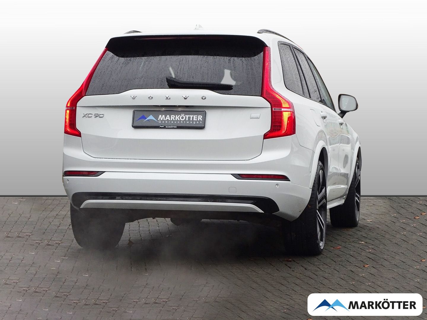 Volvo XC90 Plus Dark Recharge Plug-In Hybrid AWD 7-Sit