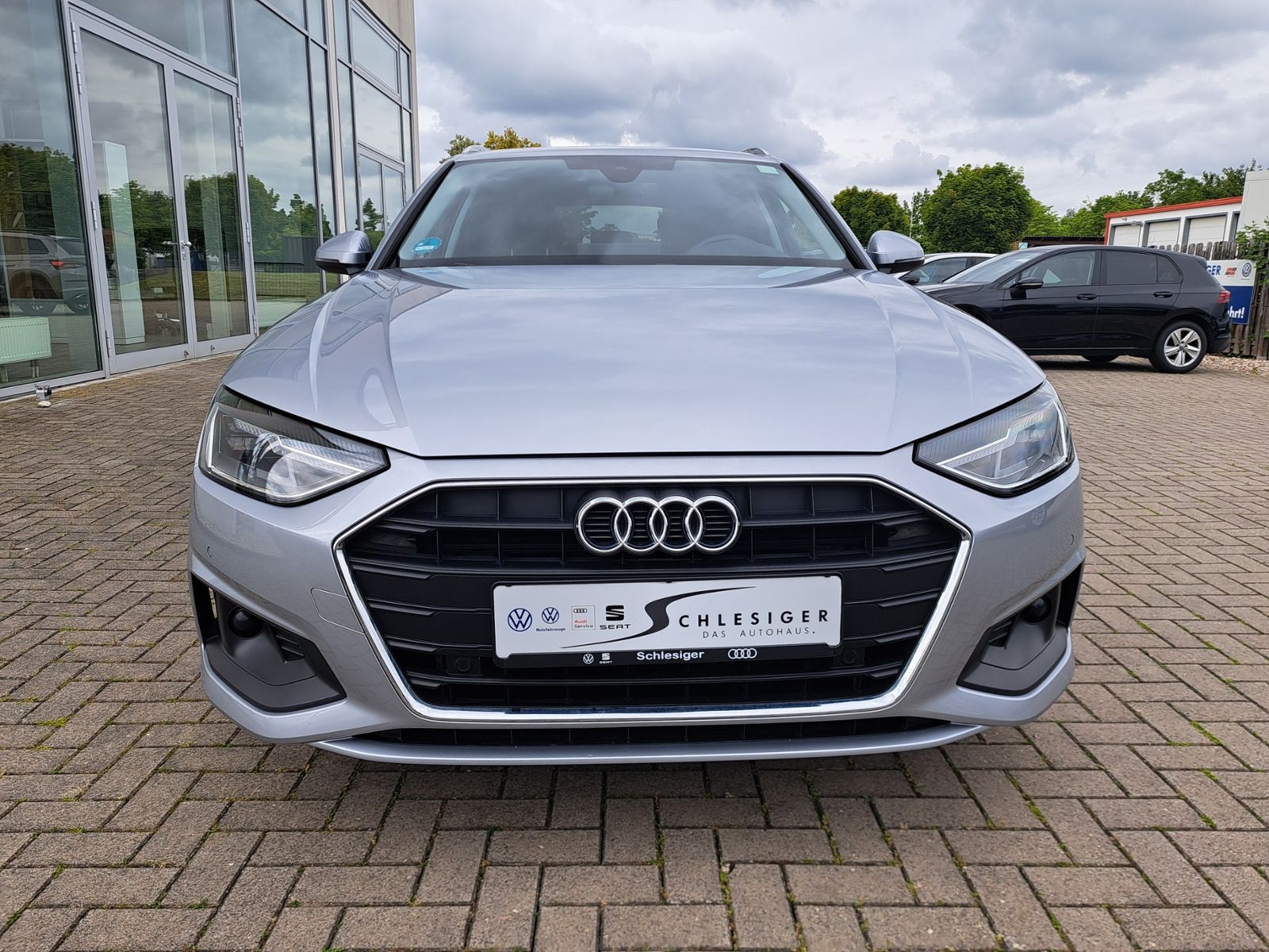 Audi A4 Avant 35 TDI - Samsaru's Car Outlet