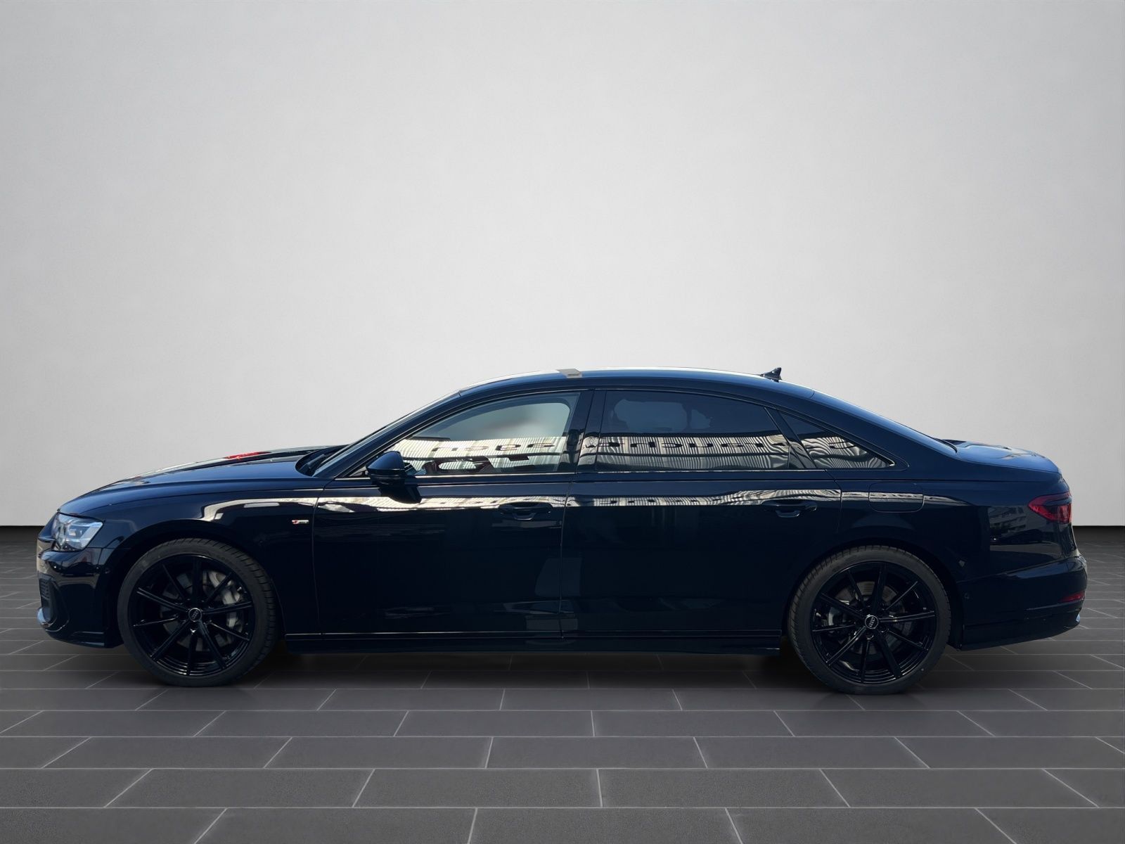 Audi A8 L 60 TFSIe quattro S LINE - Samsaru's Car Outlet