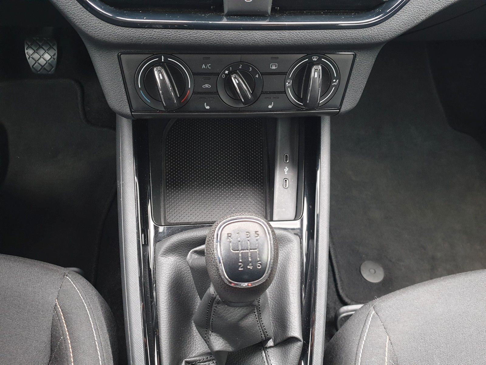 Skoda Kamiq Ambition - Samsaru's Car Outlet