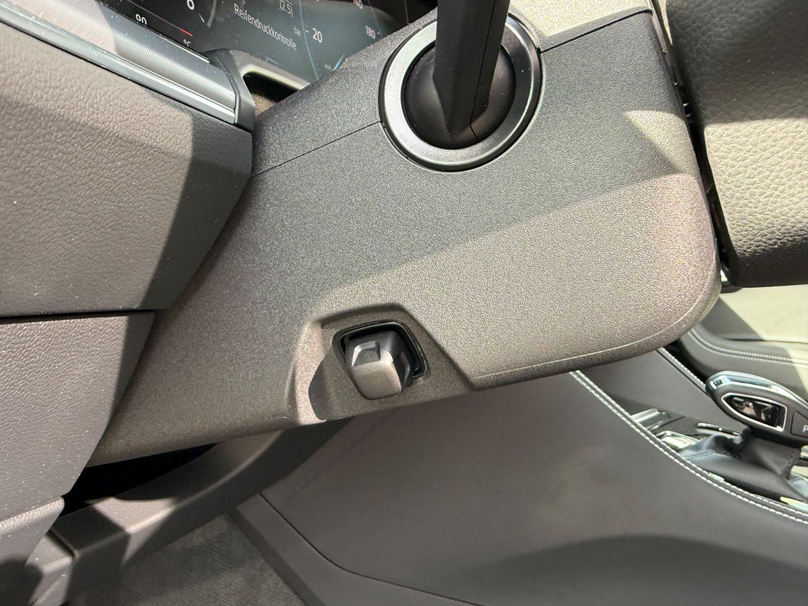Volkswagen Touareg TDI Luft ACC Stdhzg AHK Pano Allradlenk