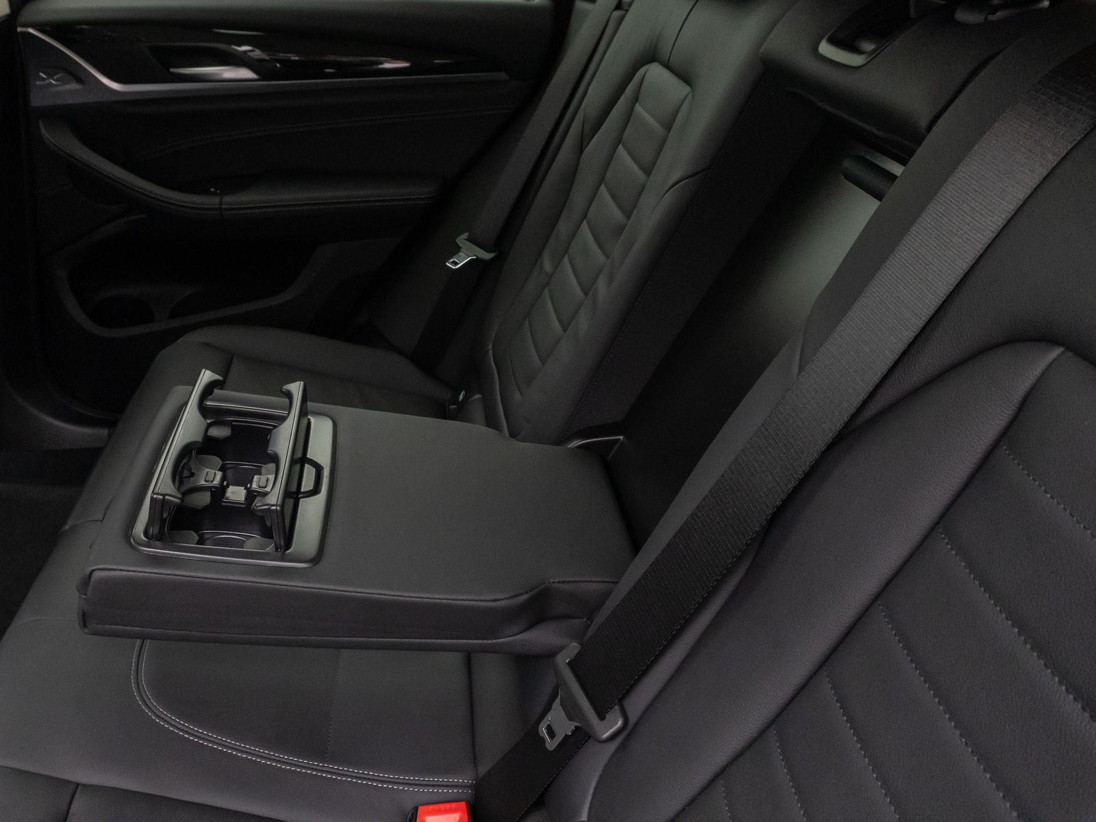 BMW X3 xD30e Sport - Samsaru's Car Outlet
