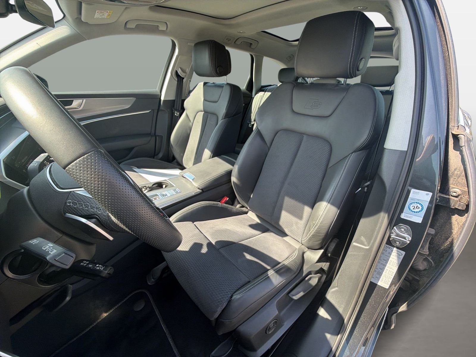 Audi A6 Avant 55 TFSI e quattro S tronic S line AHK