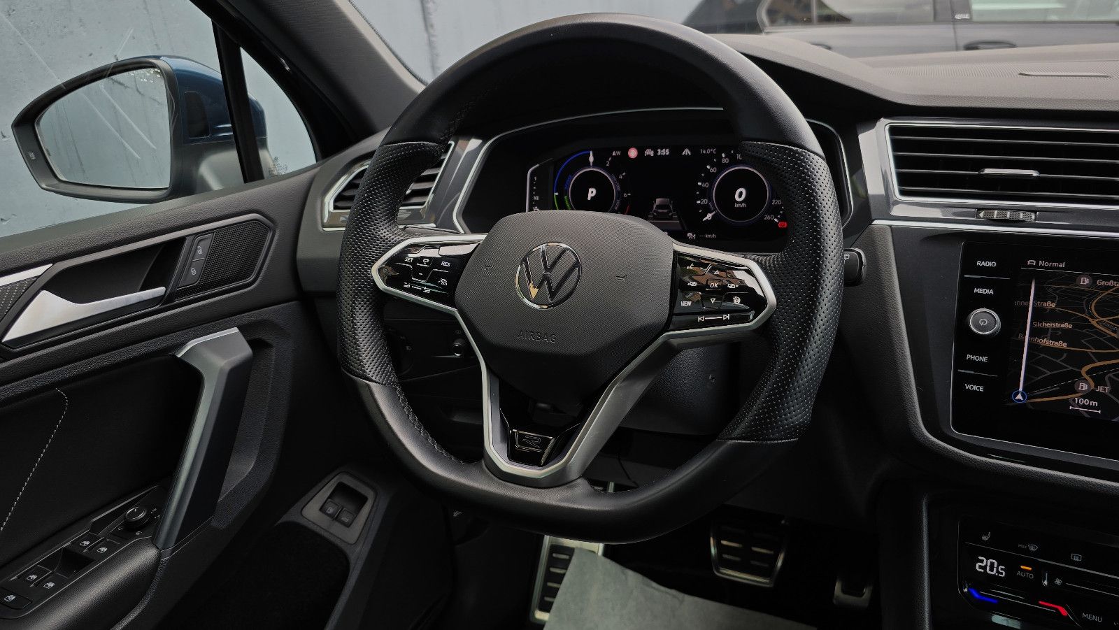 Volkswagen Tiguan 1.4 eHybrid DSG 3 x R-Line Pano/Leder/AHK