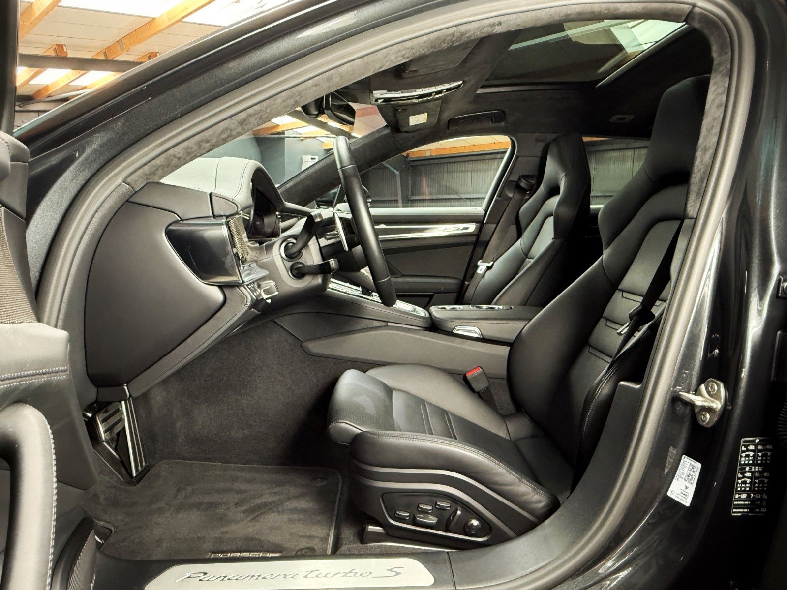 Porsche Panamera Sport Turismo Turbo S + Approved + PCCB
