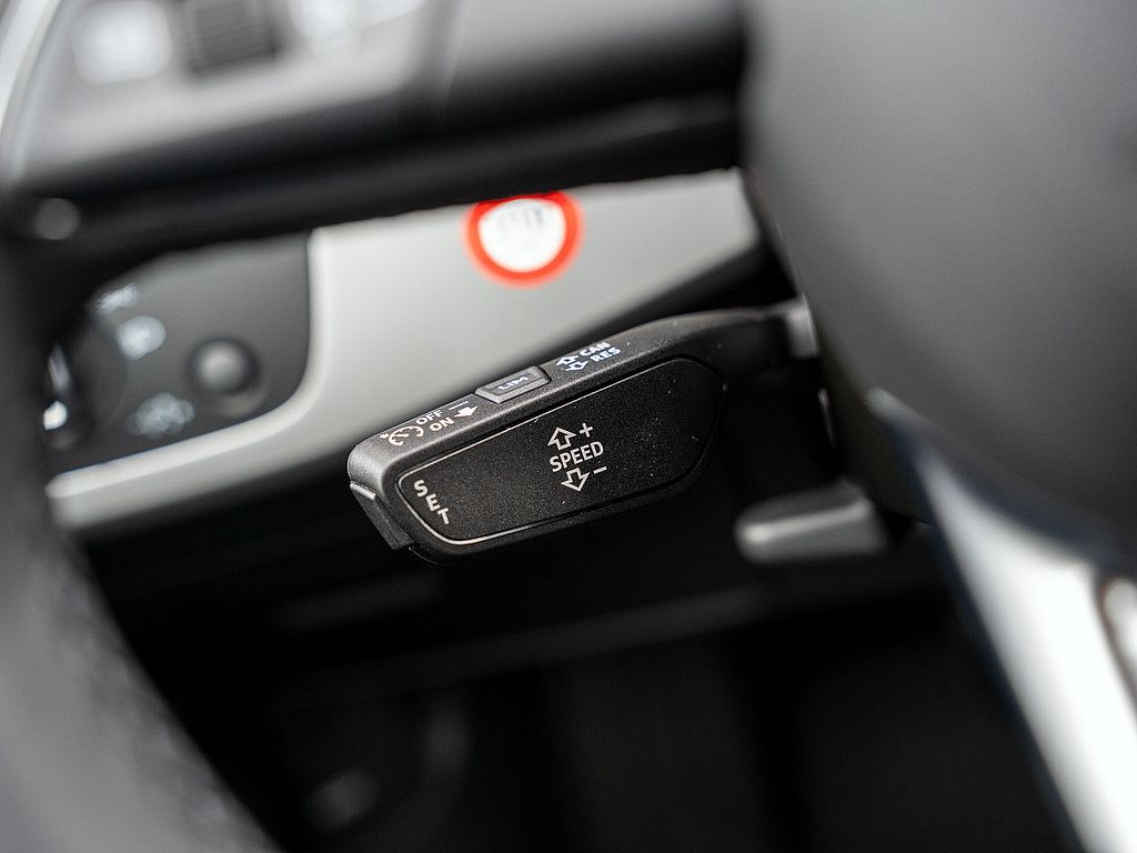 Audi A4 Avant 35 TFSI - Samsaru's Car Outlet