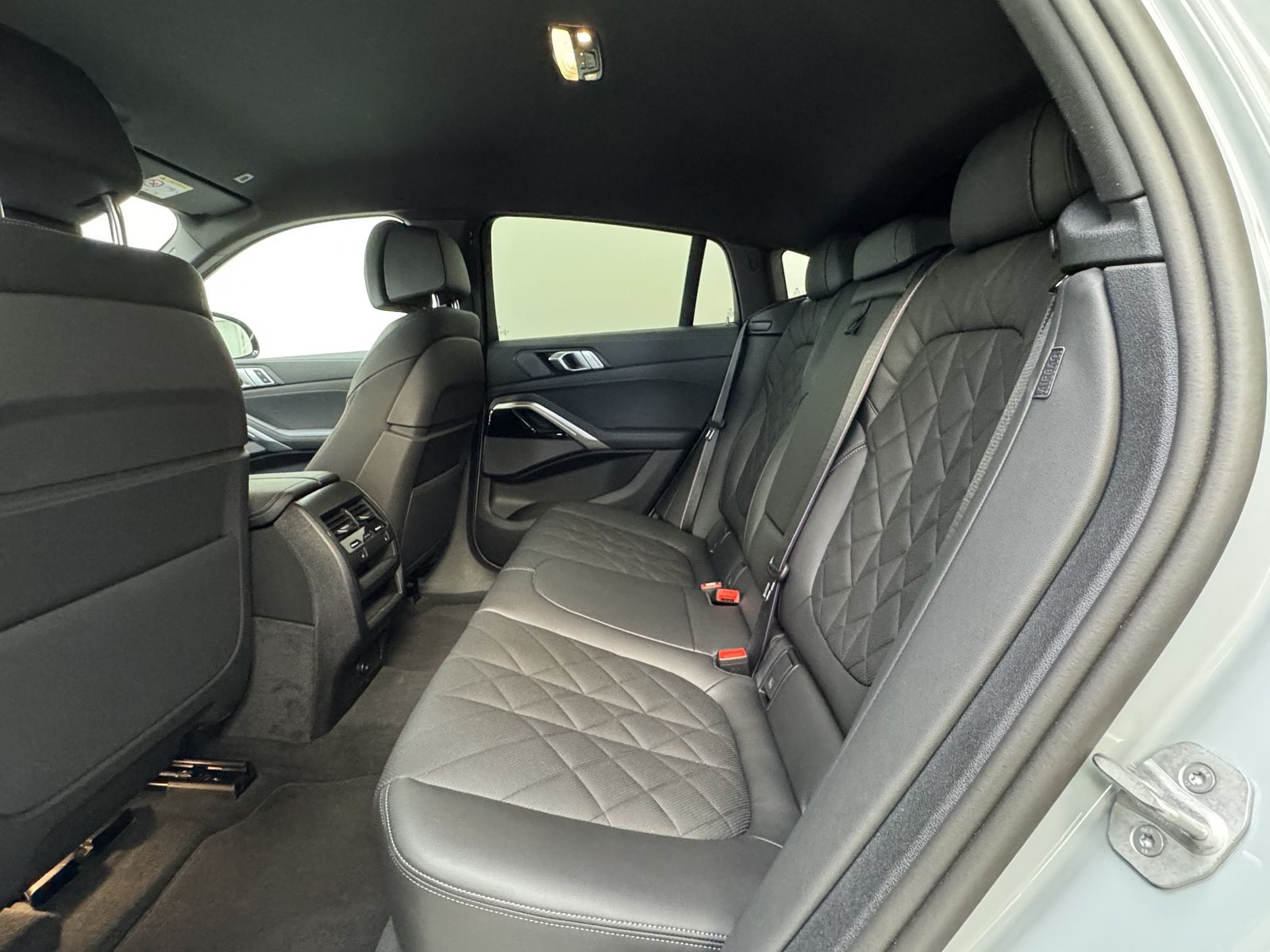 BMW X6 xDrive40d M Sport Pro - Samsaru's Car Outlet