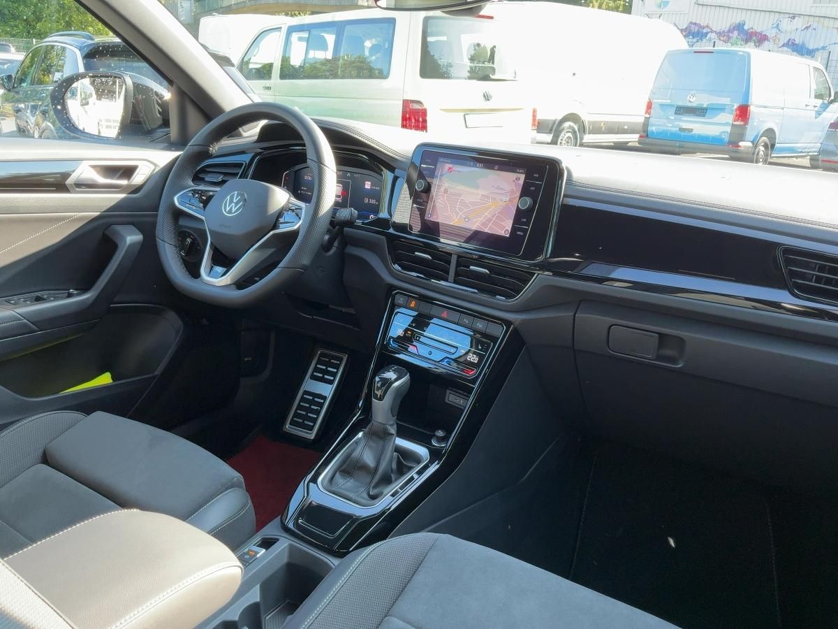 Volkswagen T-Roc 1.5 TSI R-Line - Samsaru's Car Outlet