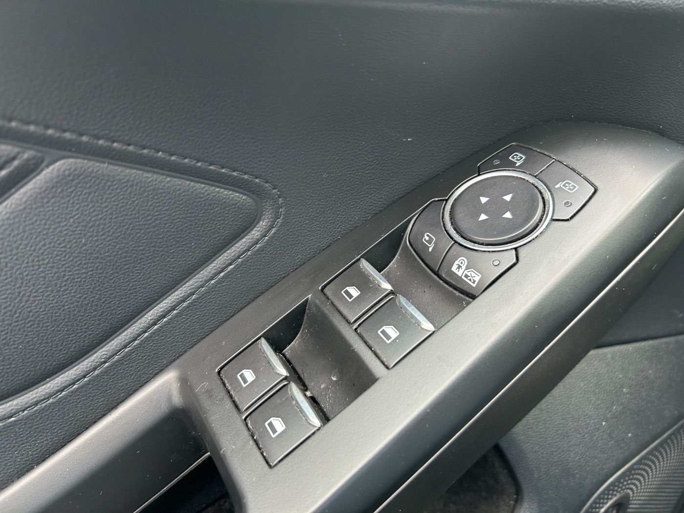 Ford Focus Turnier 1.5 EcoBlue Titanium X - Samsaru's Car Outlet