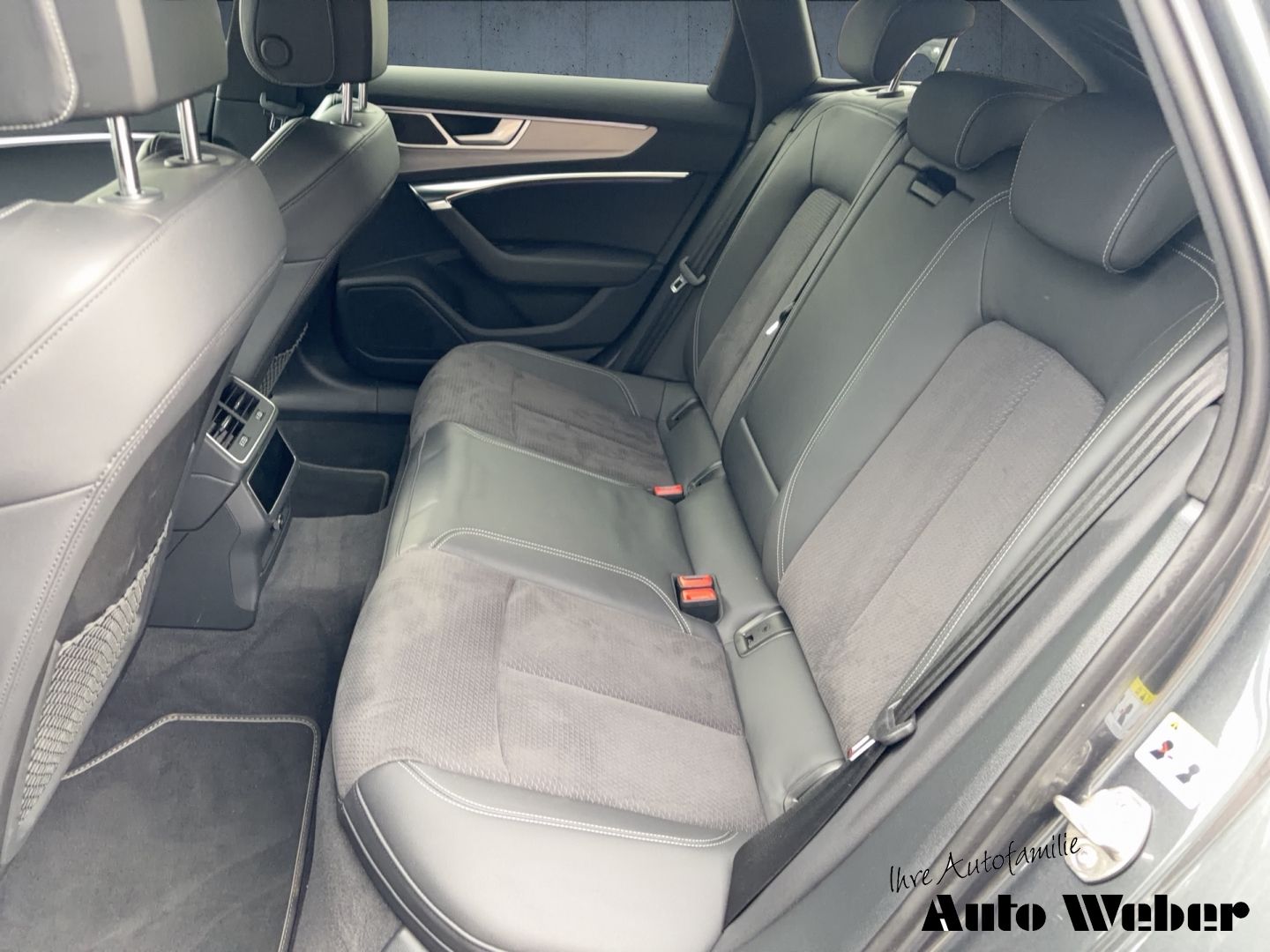 Audi A6 Avant 55TFSIe S-Line Matrix Navi AHK ASS-Pake
