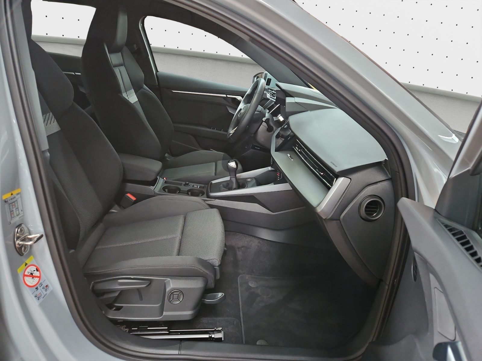 Audi A3 Sportback 30 TFSI Advanced - Samsaru's Car Outlet