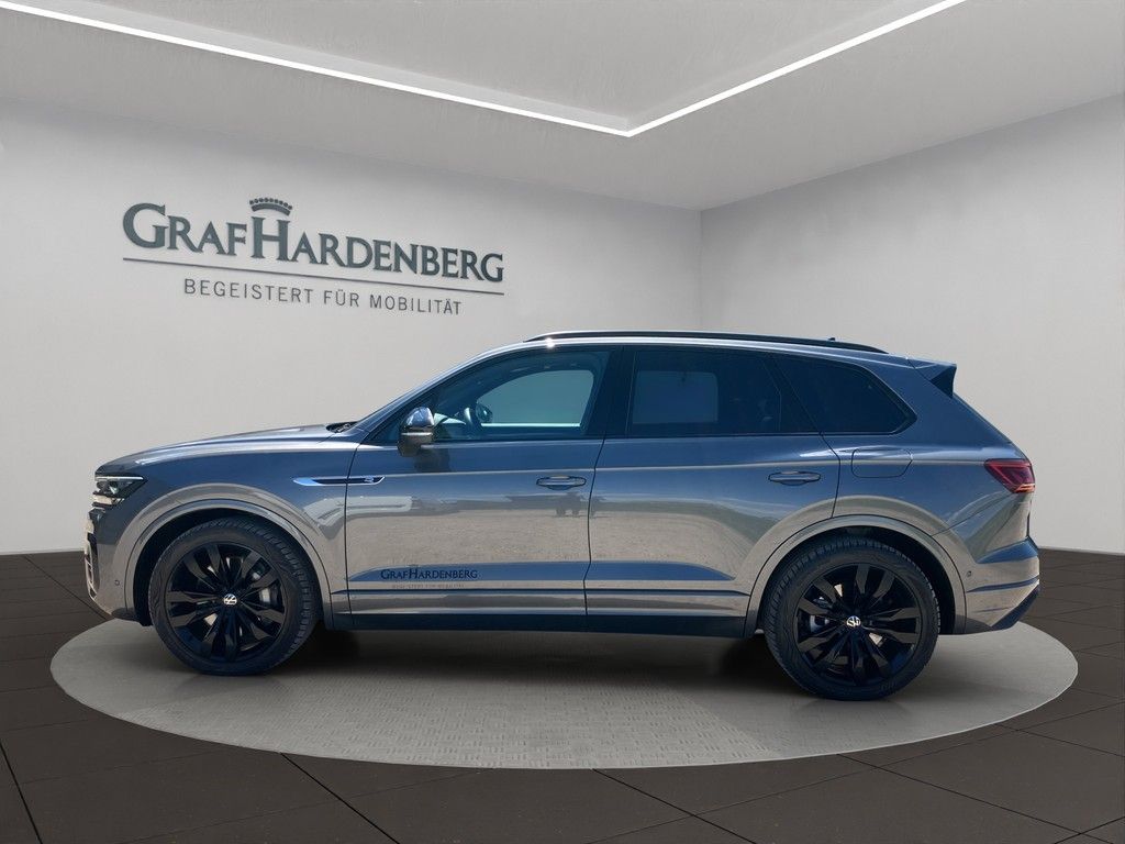 Volkswagen Touareg 3.0 V6 eHybrid OPF 4MOTION R - Samsaru's Car Outlet