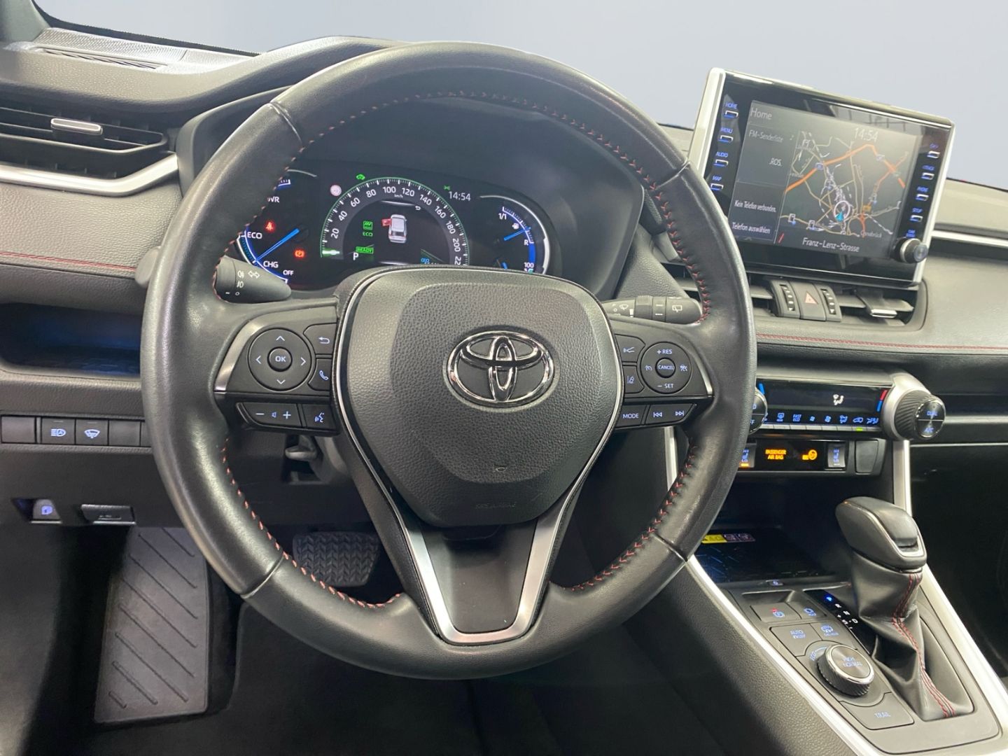Toyota RAV 4 Plug-in-Hybrid - Samsaru's Car Outlet
