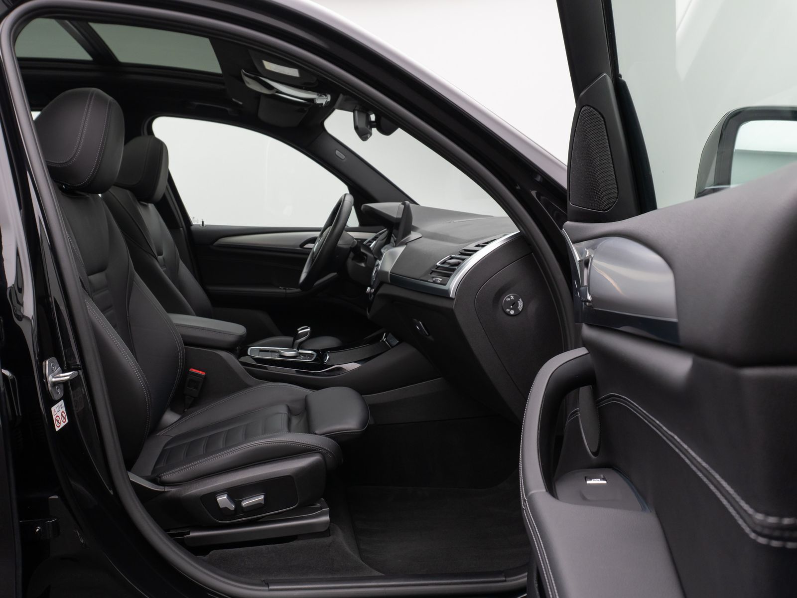 BMW X3 xD30d - Samsaru's Car Outlet