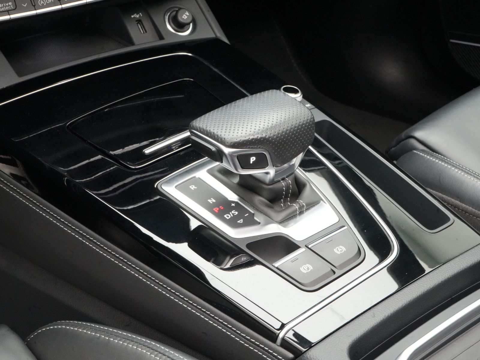 Audi Q5 S line VIRT PANO RAUTE B&O LEDER STANDHZ NAVI