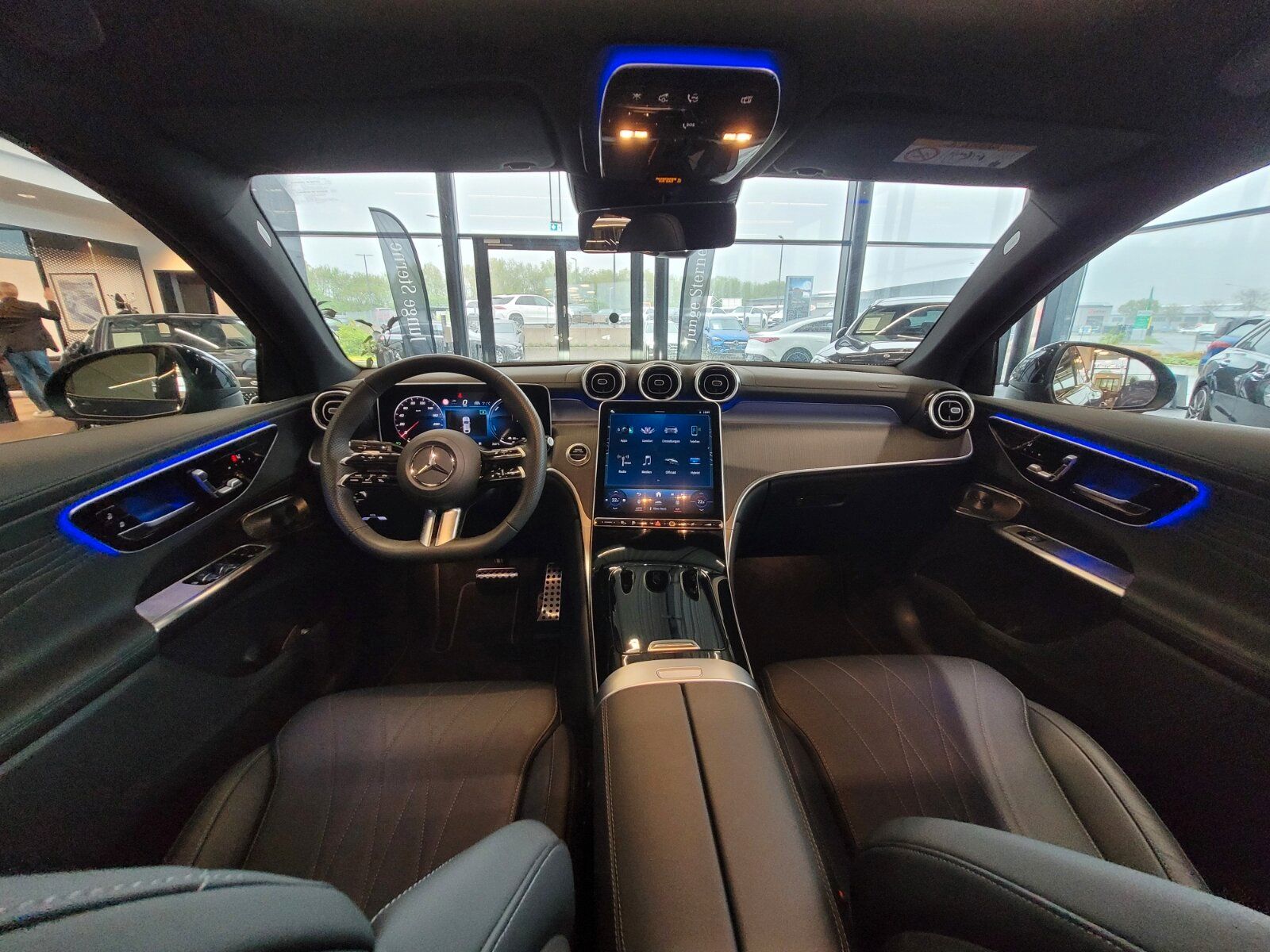 Mercedes-Benz GLC 300 e 4M Coupé AMG LINE - Samsaru's Car Outlet