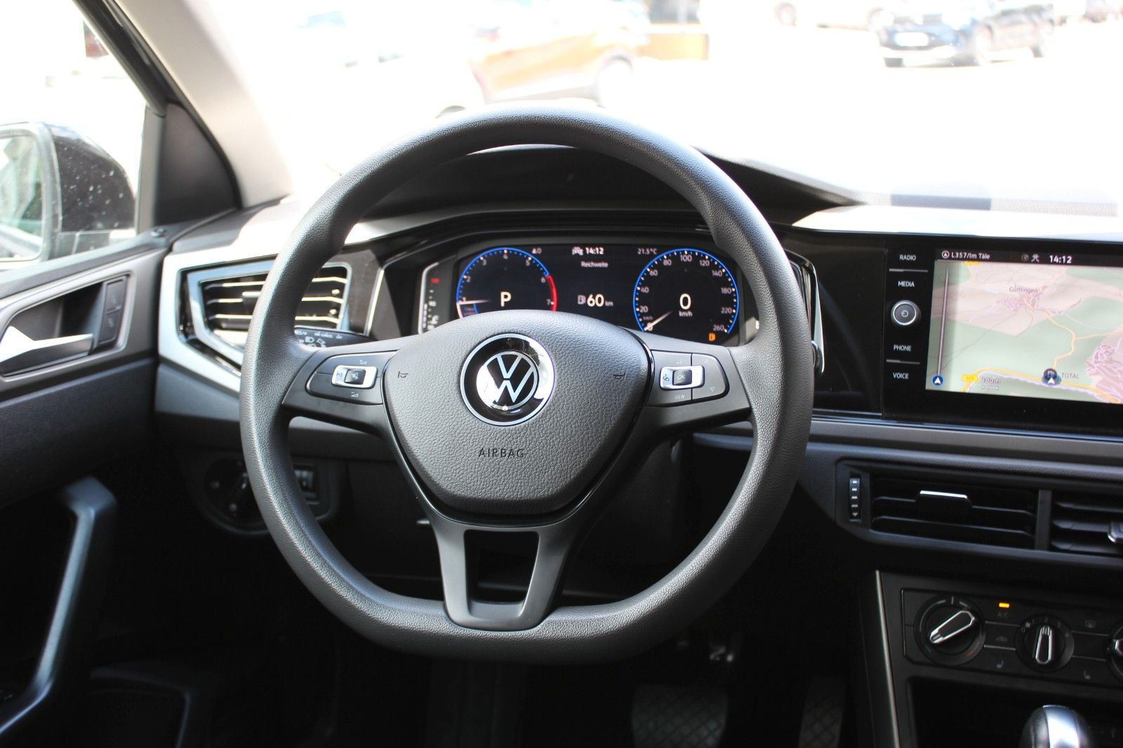 Volkswagen Polo VI Comfortline 1.0 TSI DSG - Samsaru's Car Outlet