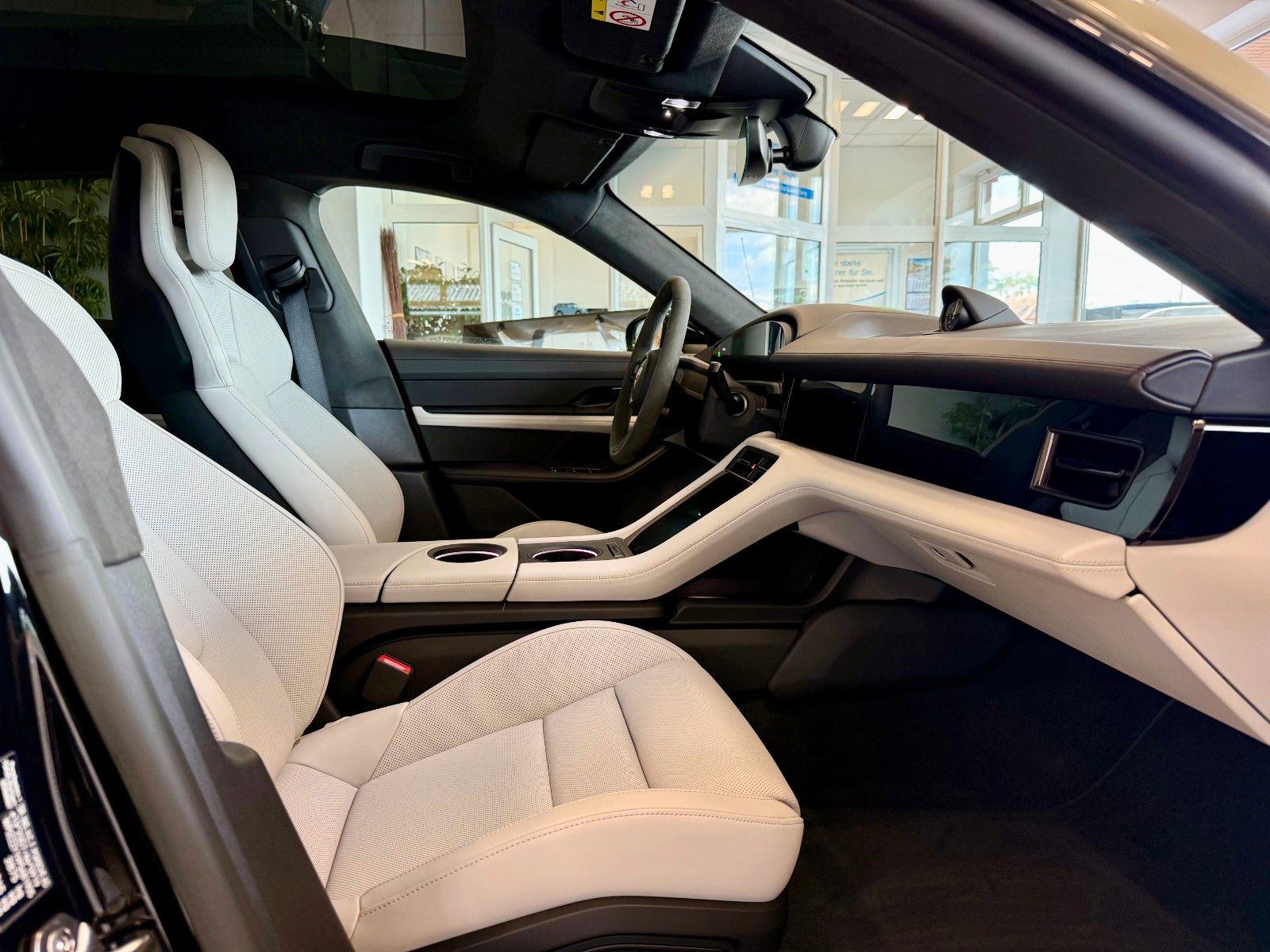 Porsche Taycan Sport Turismo GTS Panorama/ACC/APPROVED