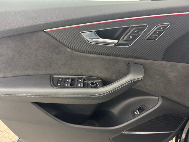 Audi RS Q8 PANO AHK HUD STHZ RS KERAMIK RS DYN PLUS