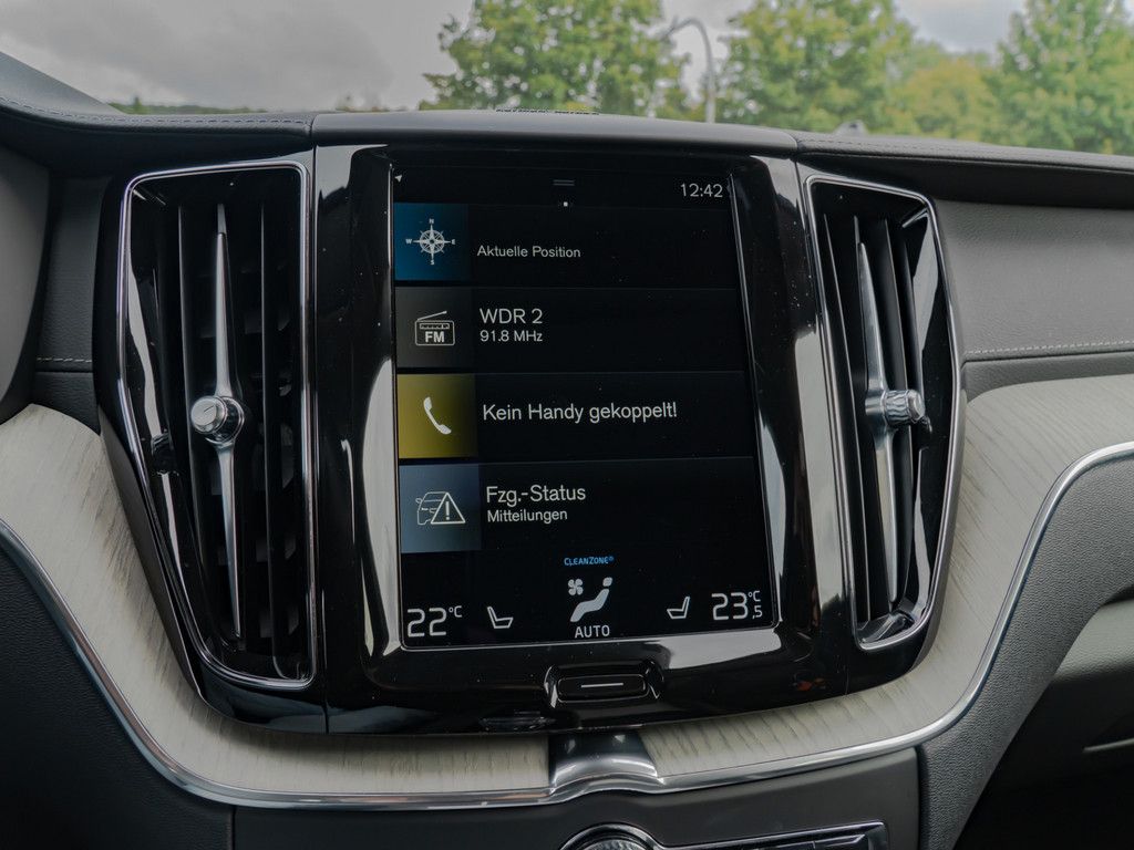 Volvo XC60 T6 AWD Recharge Geartronic Inscription aus