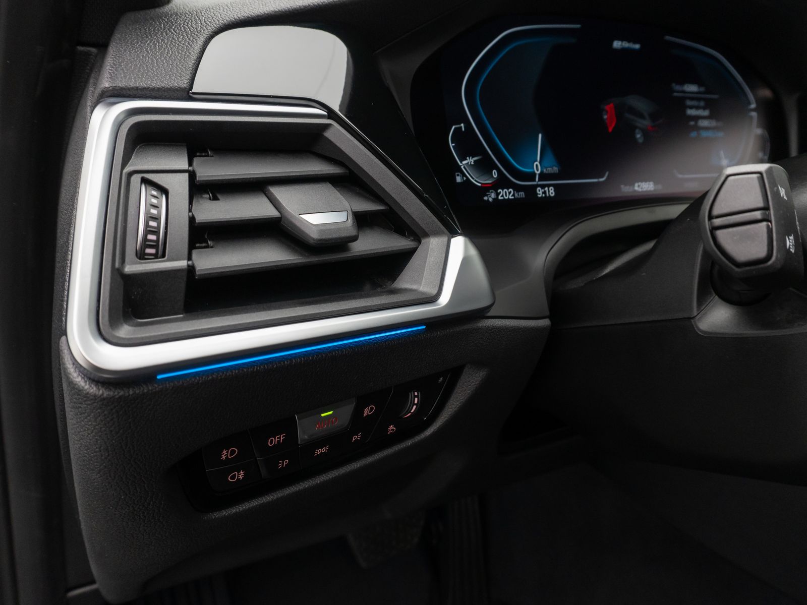 BMW 320e Sport Line - Samsaru's Car Outlet