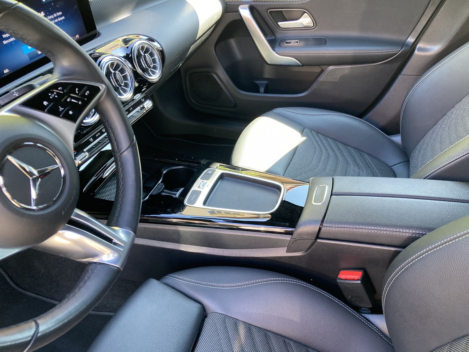 Mercedes-Benz A 200 Progressive - Samsaru's Car Outlet