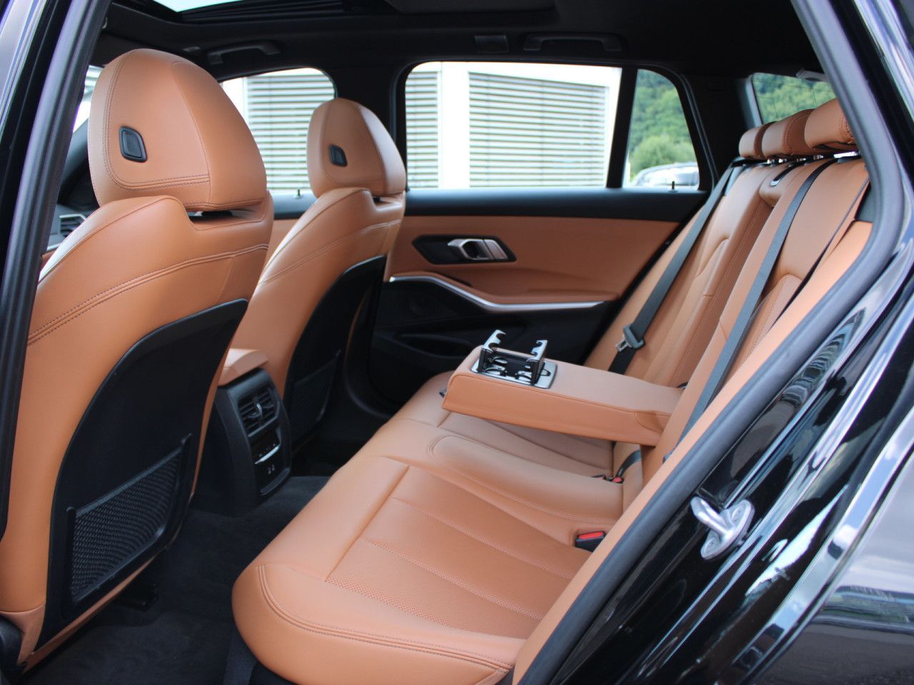 BMW 320d T - Samsaru's Car Outlet
