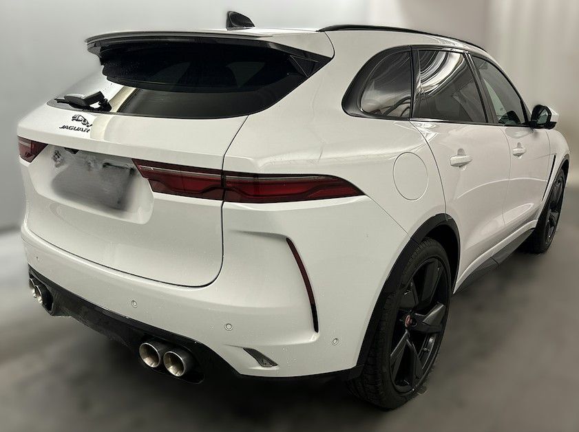 Jaguar SVR+PANO+MATRIX+22"+BLACK+ACC++AHK+DCC+360+AMBI+