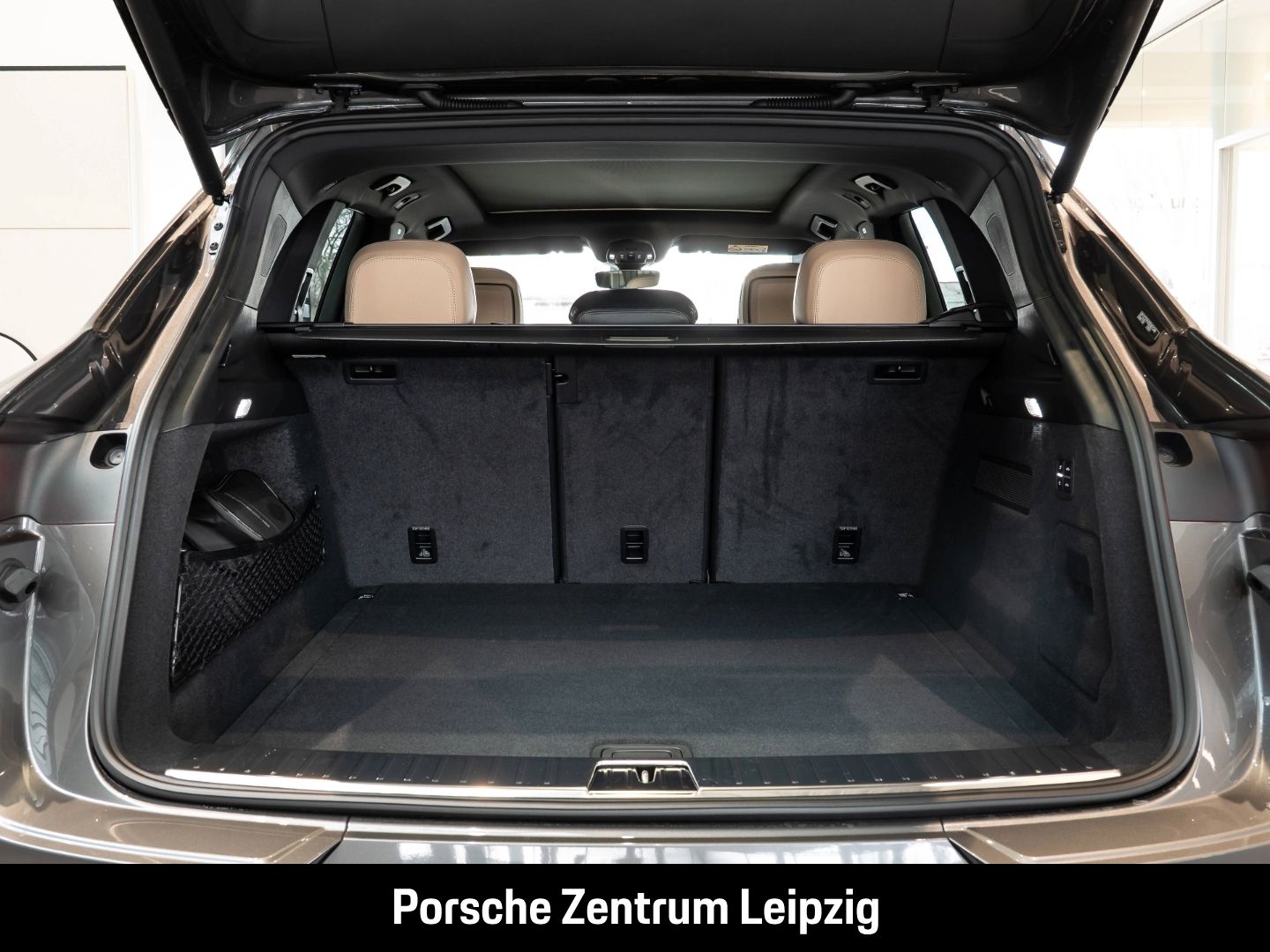 Porsche Cayenne SportDesign 22Zoll Massage AHK HD-Matrix