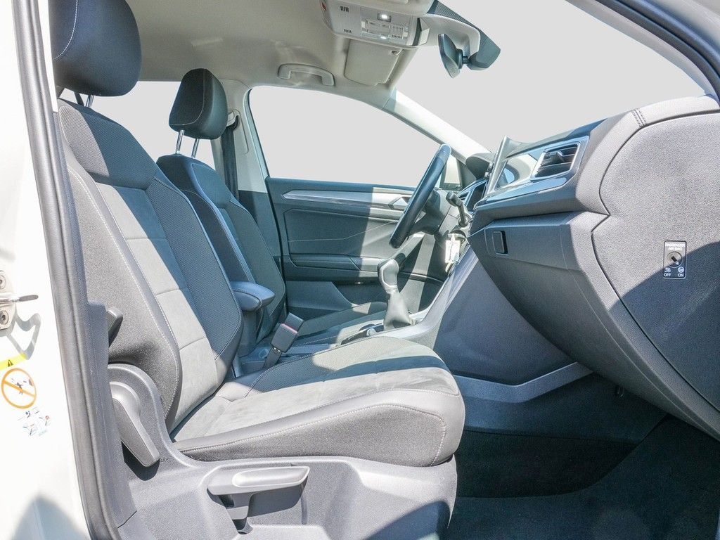 Volkswagen T-Roc 1.0 TSI Style - Samsaru's Car Outlet