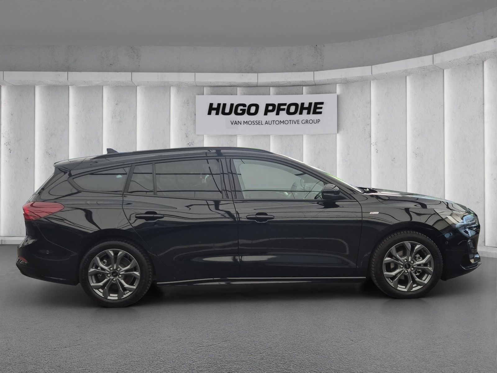 Ford Focus ST-Line X Turnier Aut.*AHK*ACC*HUD*KAM*NAV