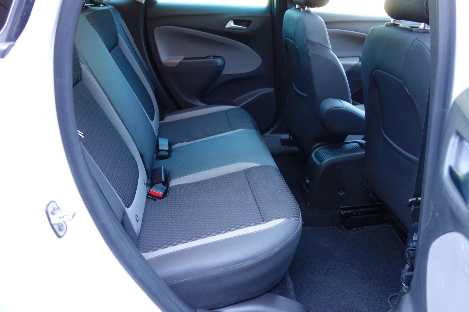 Opel Crossland (X) 1.5D Innovation - Samsaru's Car Outlet