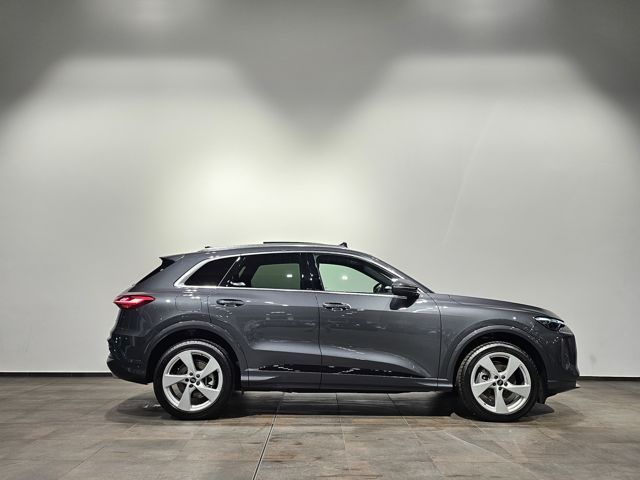 Audi Q5 TFSI S Line Pano Beifahrerdis.AHK 360'' 20 Zo