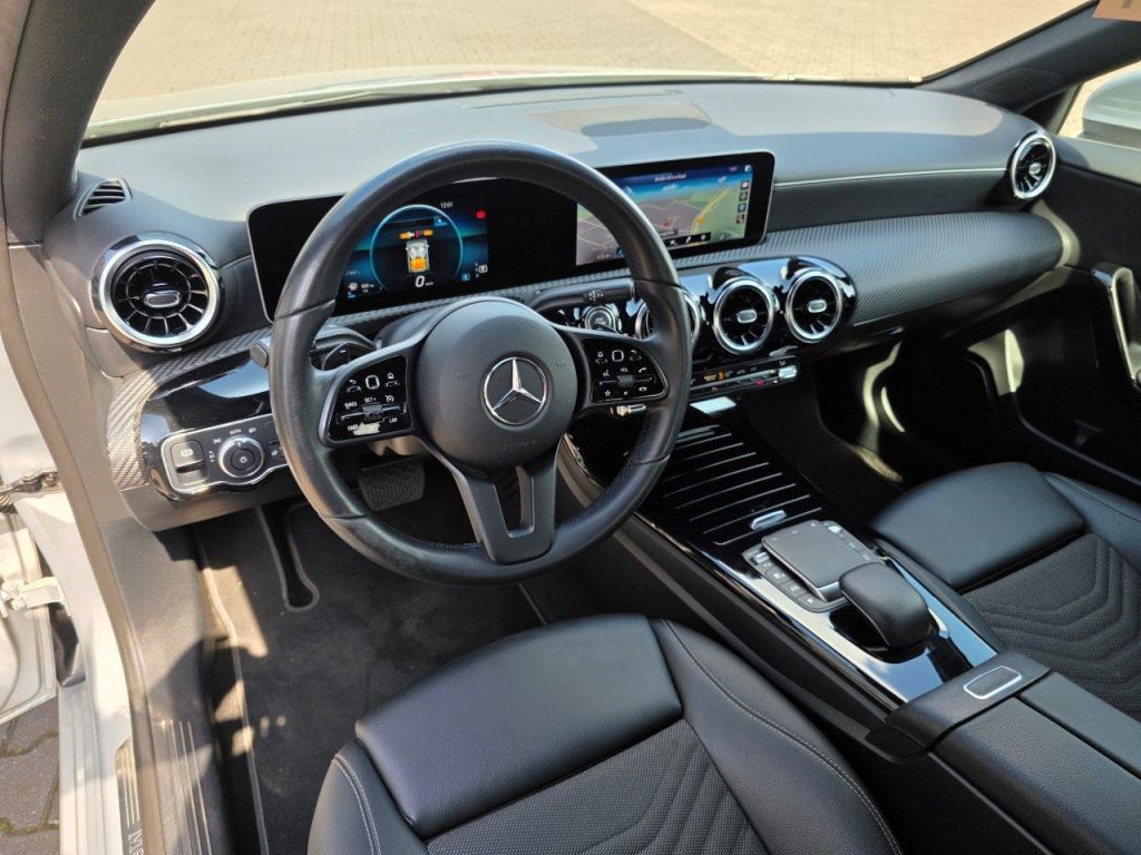 Mercedes-Benz A 180 d 7G-DCT Style - Samsaru's Car Outlet