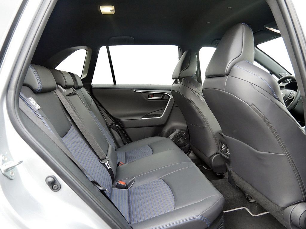 Toyota RAV 4 2.5 Hybrid 4x2 Style KAMERA NAVI ACC LED