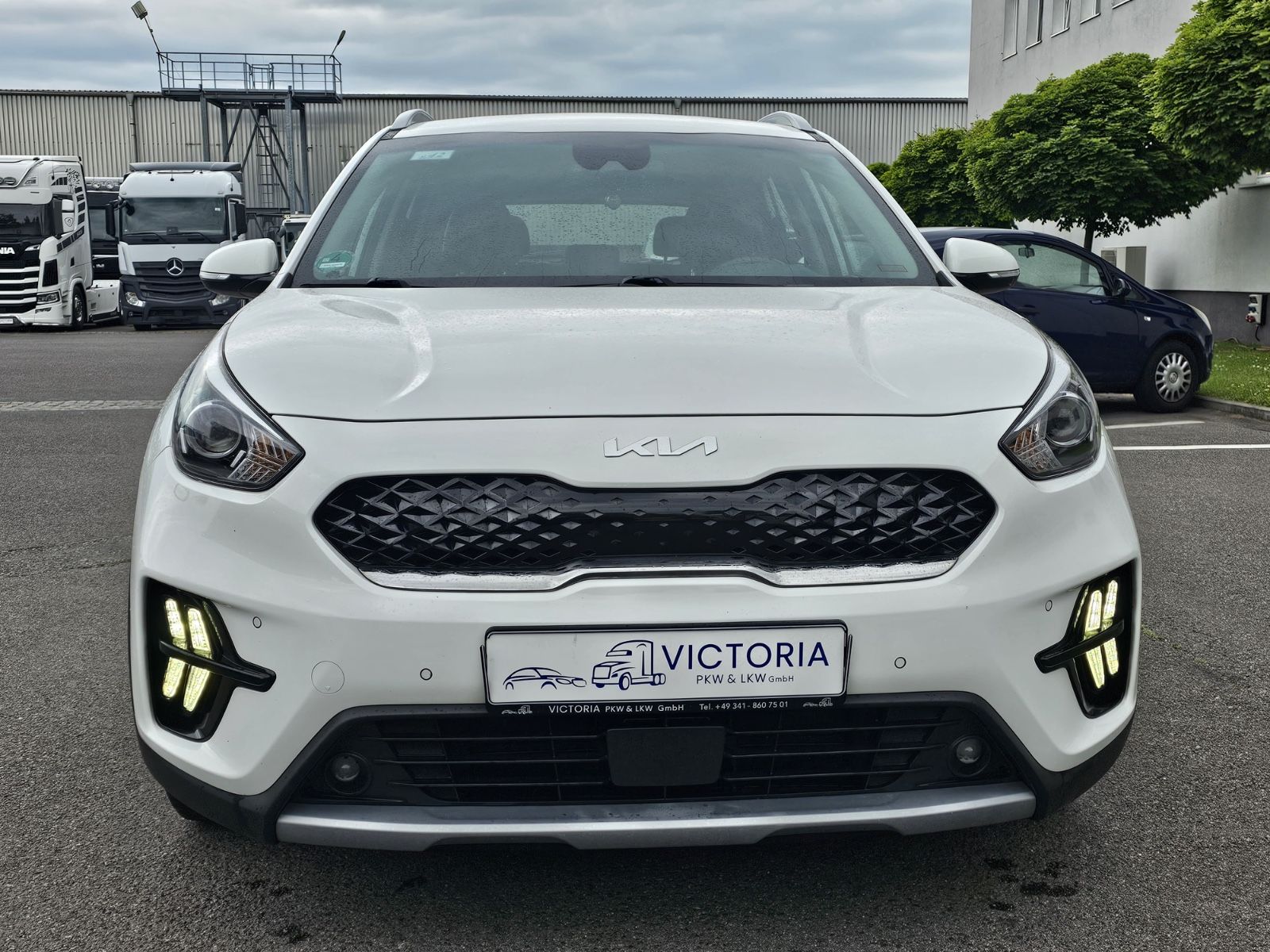 Kia Niro Vision Plug-in Hybrid - Samsaru's Car Outlet