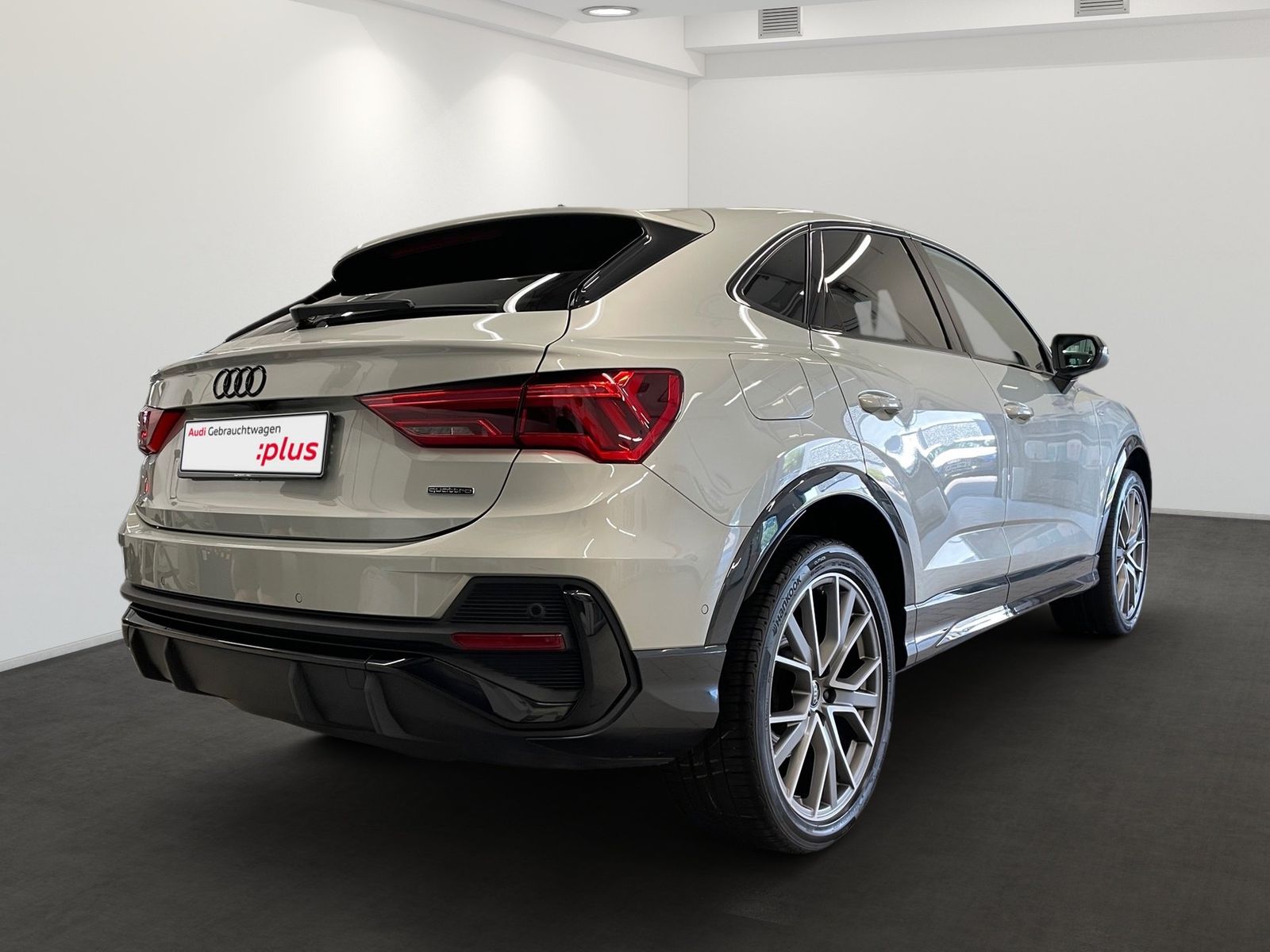 Audi Q3 Sportback 40 TDI quattro S line *AHK*STANDHZG
