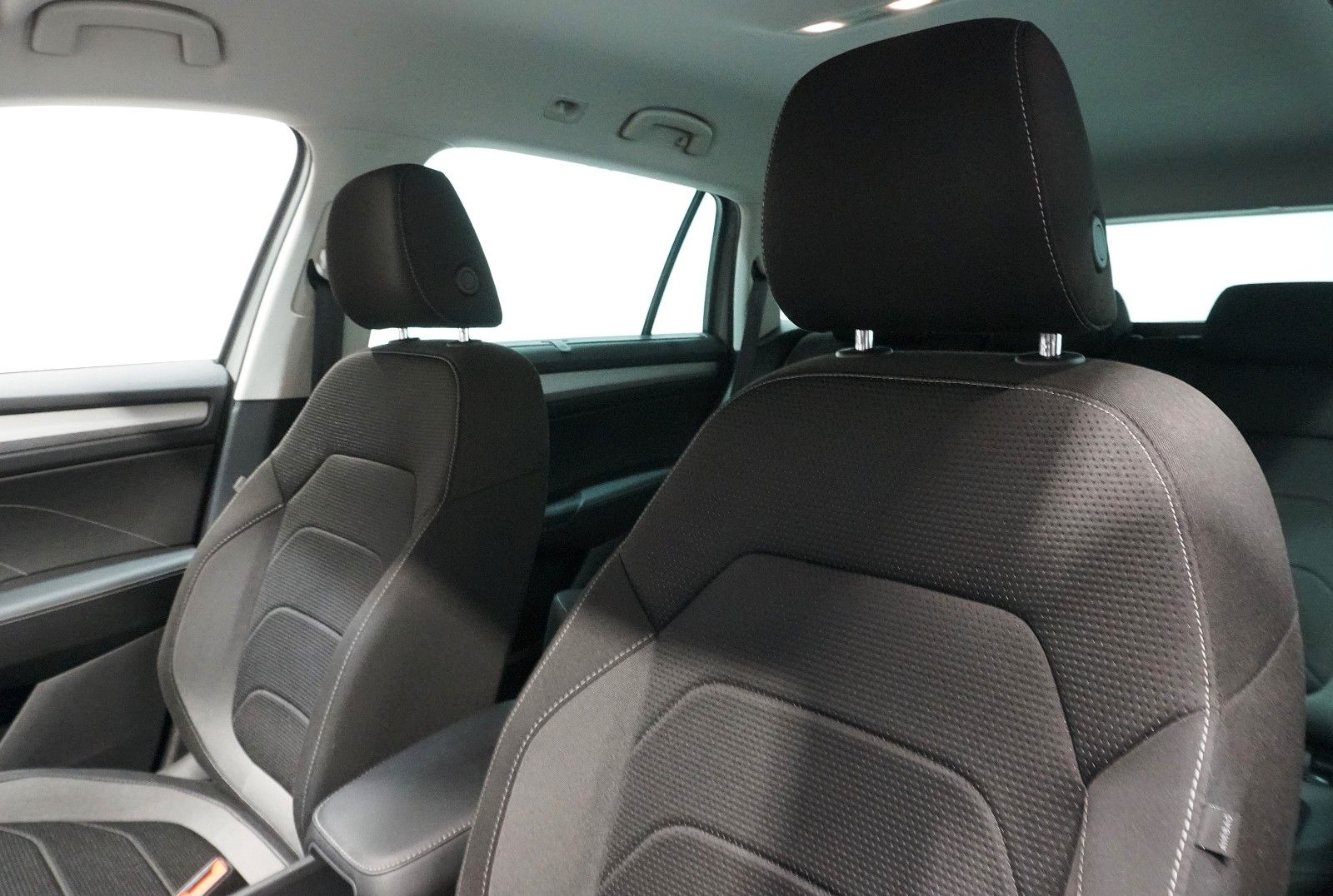 Skoda Kodiaq Tour 2.0 TSI 4x4*AHK*ACC*360°*LHZ*VC*