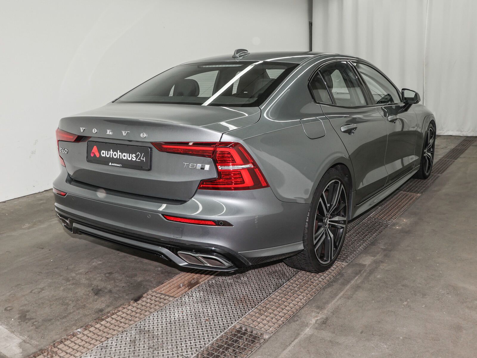 Volvo S60 T8 PHEV AWD R Design|LED|Navi|360°