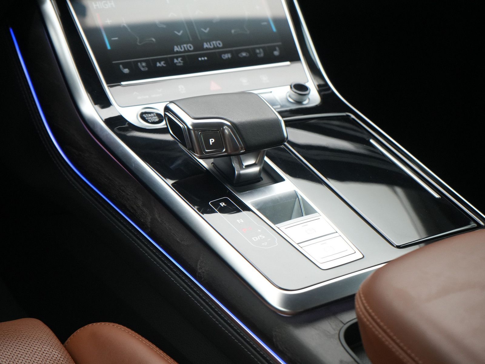 Audi Q8 e quattro S line MASSAGE B&O LUFT AHK LEDER