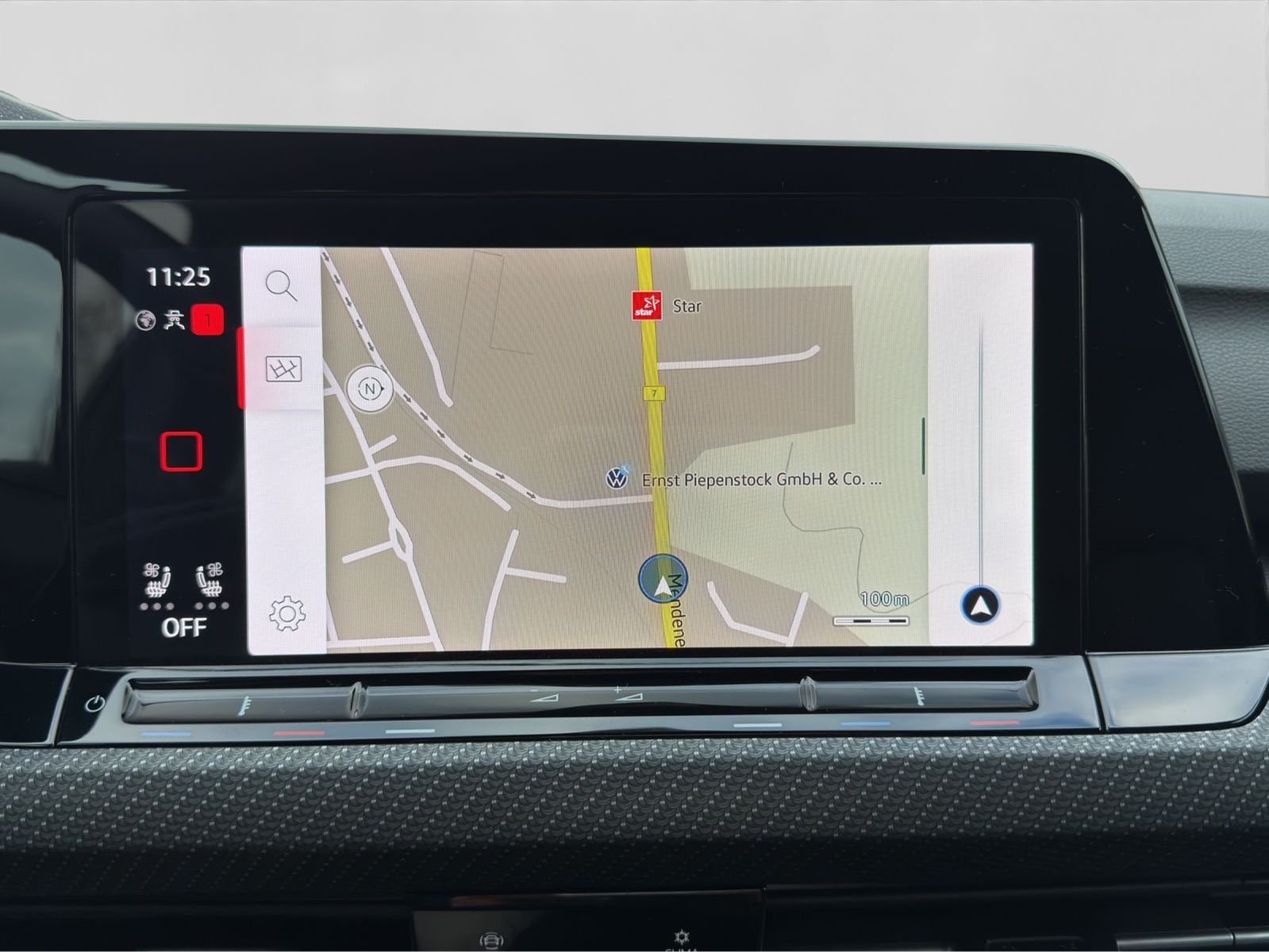 Volkswagen Golf Variant R LEDER LM19 HuD H/K