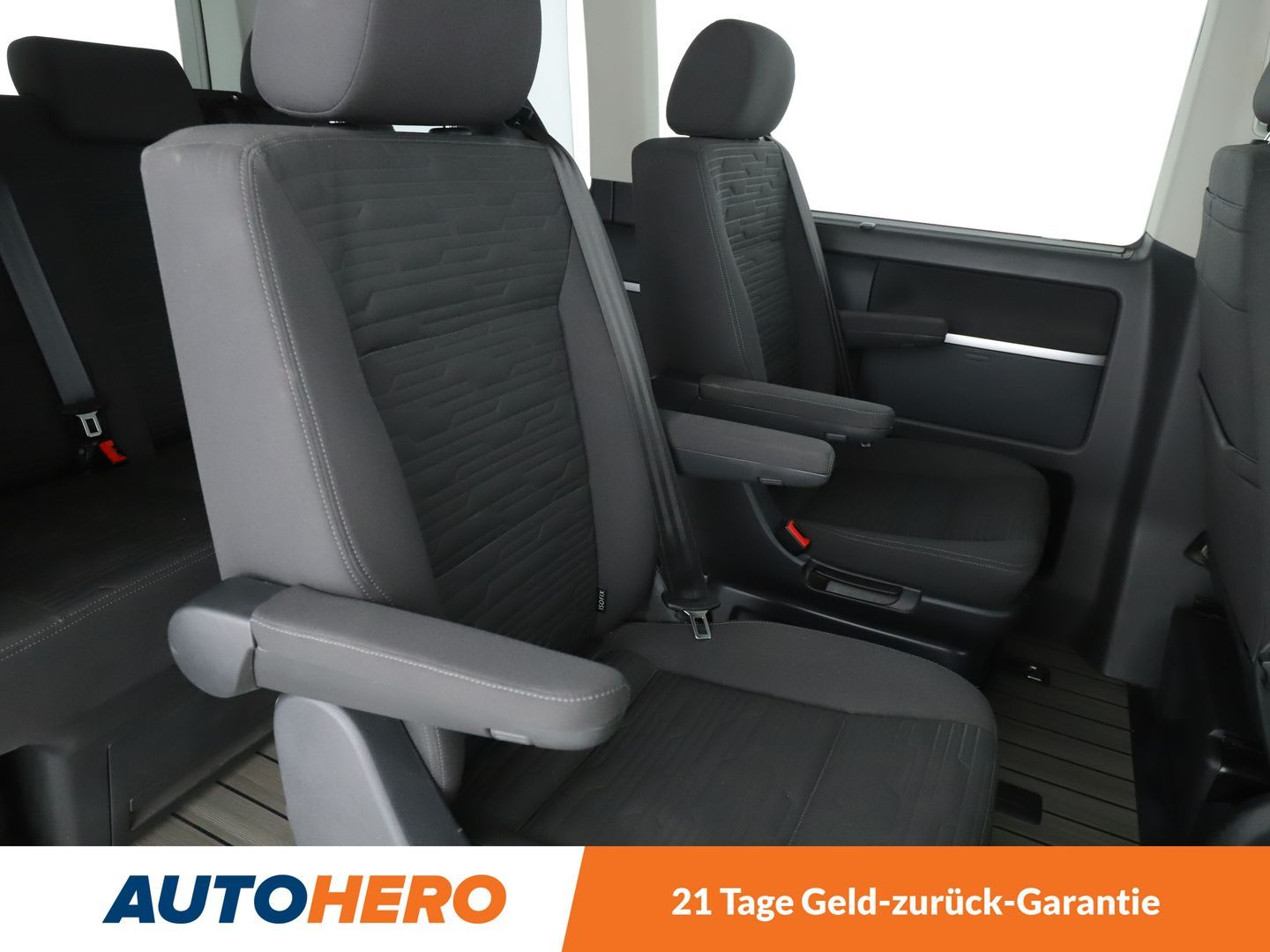 Volkswagen T6 Multivan 2.0 TDI Comfortline - Samsaru's Car Outlet