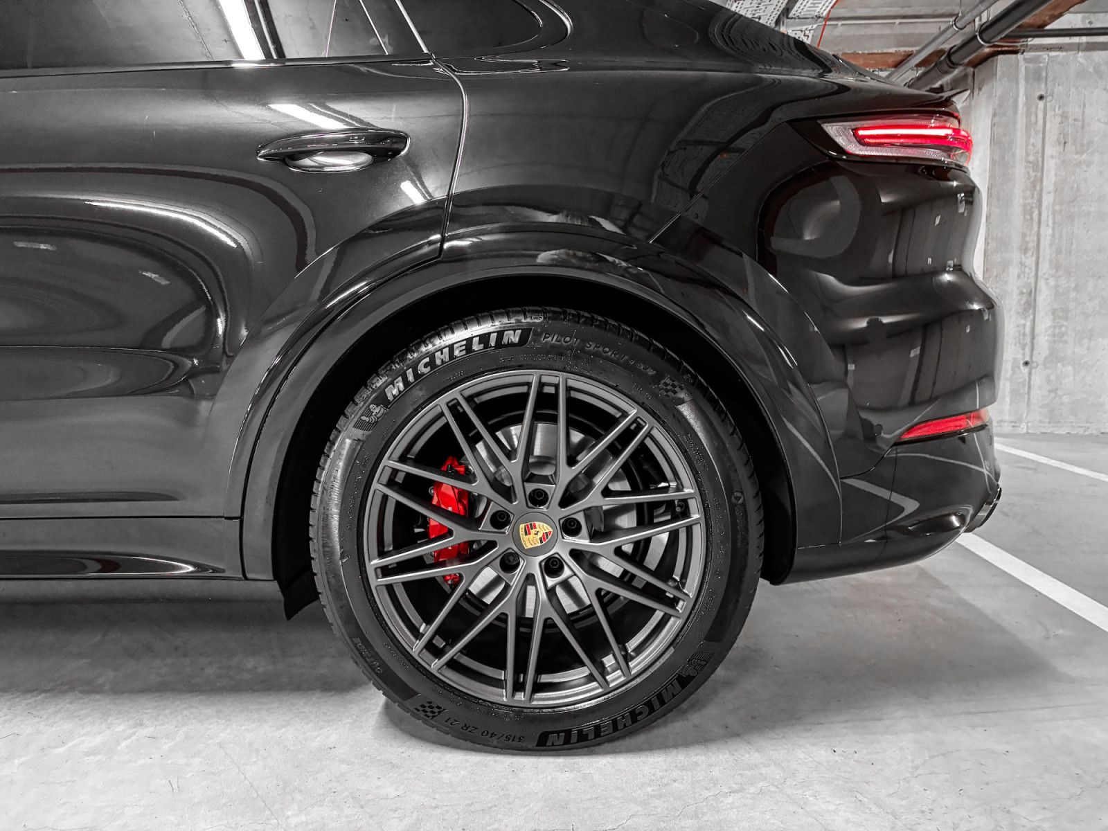 Porsche Cayenne Coupe GTS 4.0 V8/PANO/HEADUP/21/VOLL